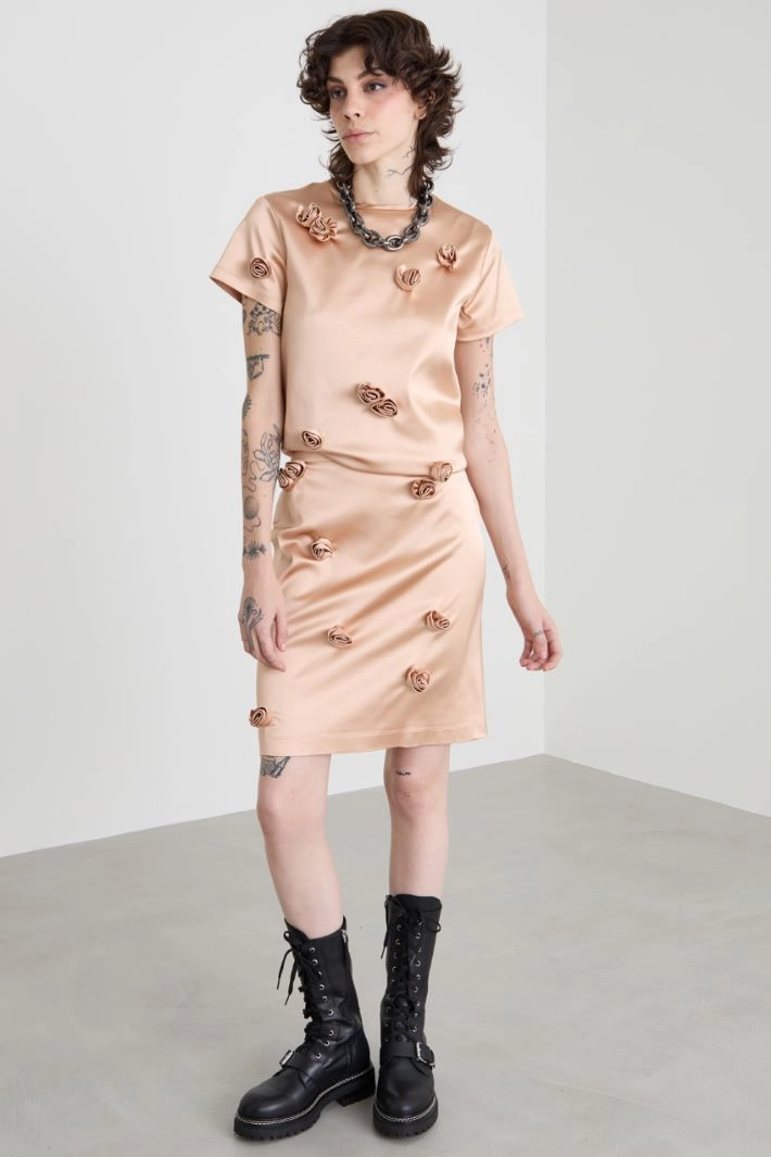 Skirt with embroidered roses - PALE PINK