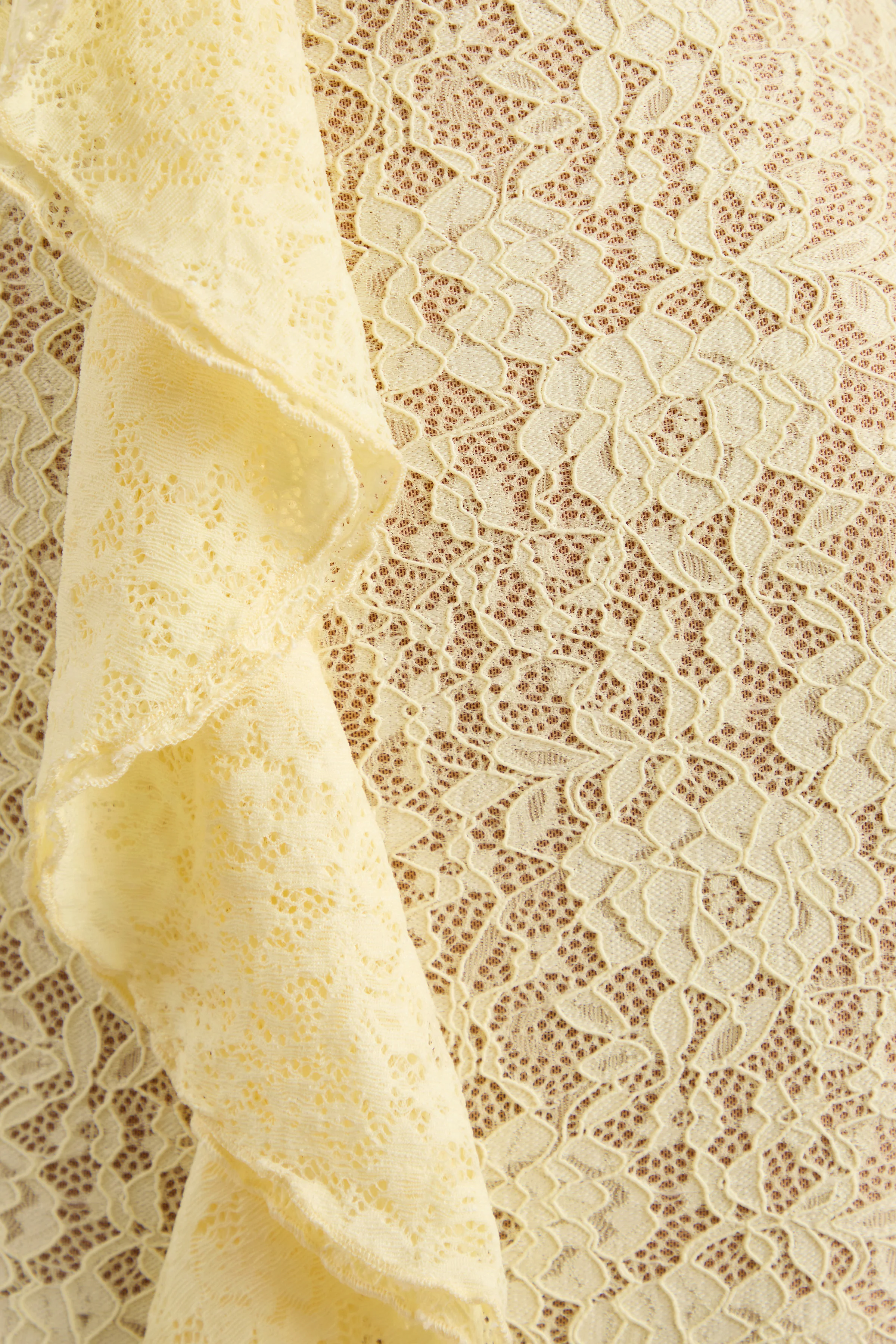 Exelia | Lemon Lace Plunge-Neck Maxi Dress With Long-Sleeves
