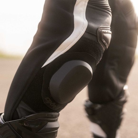 Dxr K Knee Sliders - BlackRef: dxr0475 / dxr0475co37034