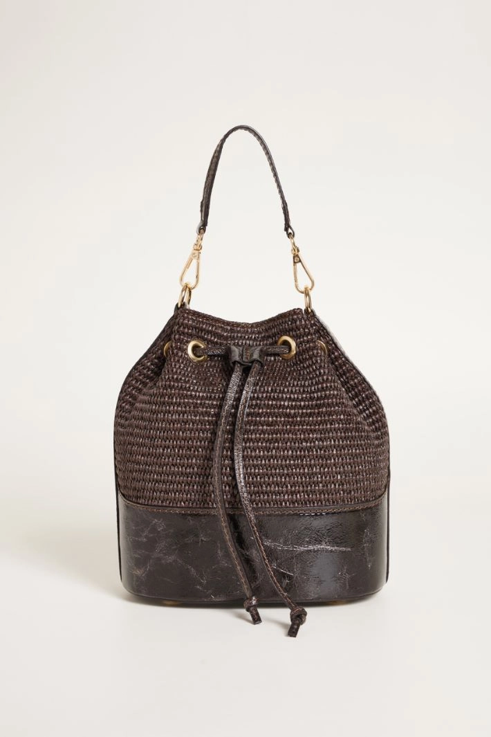 Straw bucket bag - BROWN