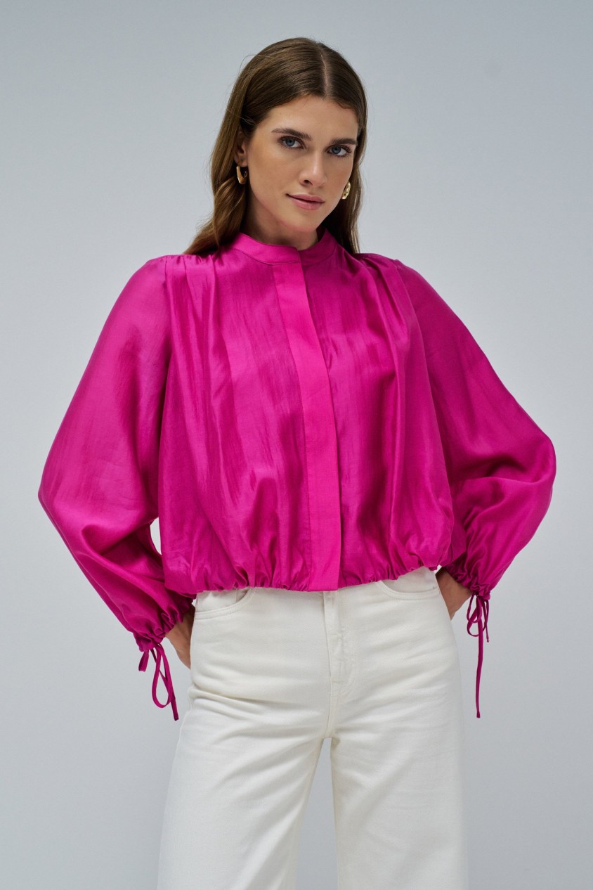 BLOUSE WITH PUFFED SLEEVES