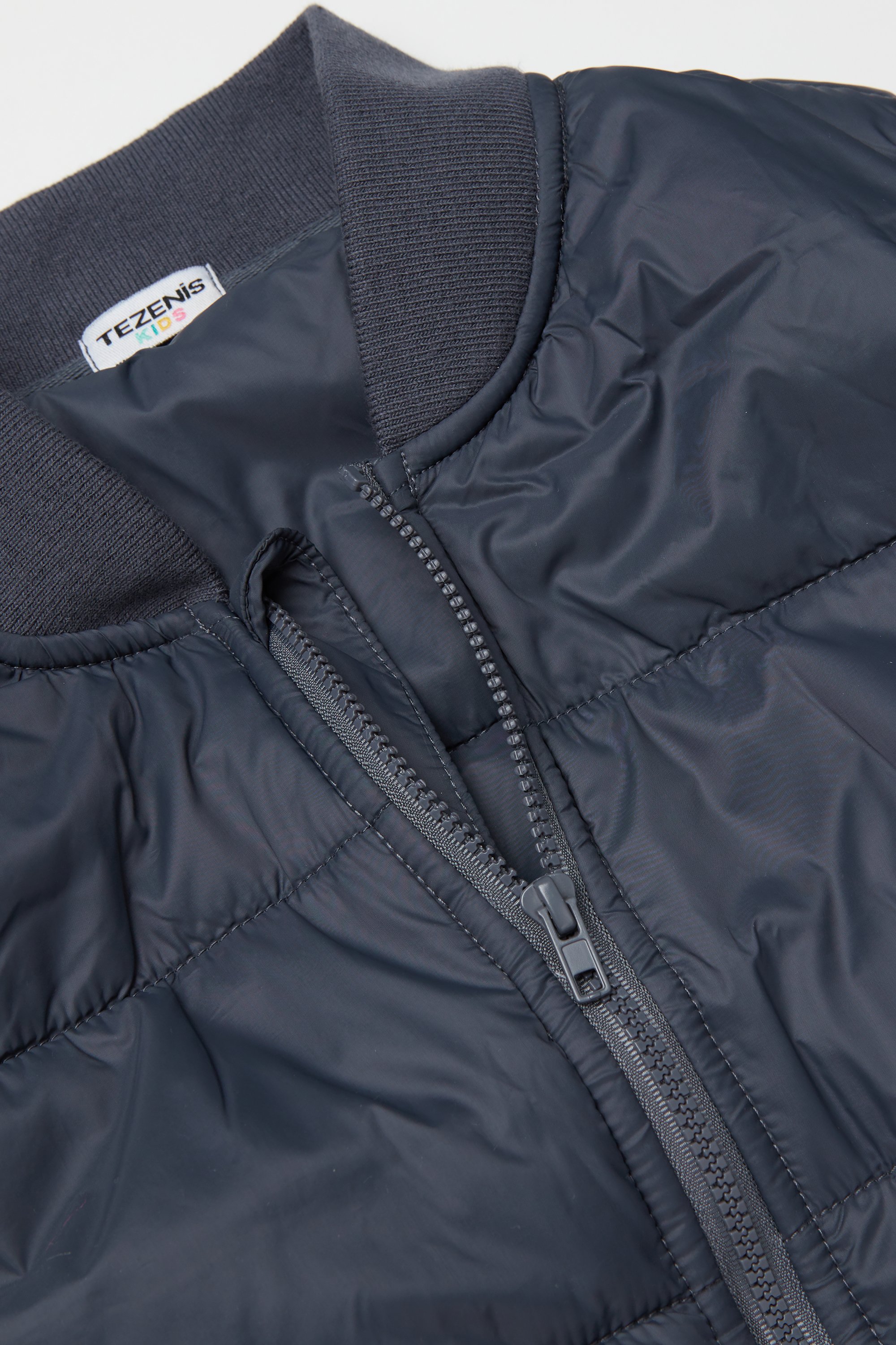 Kids’ Unisex Padded Vest with Pockets and Zip