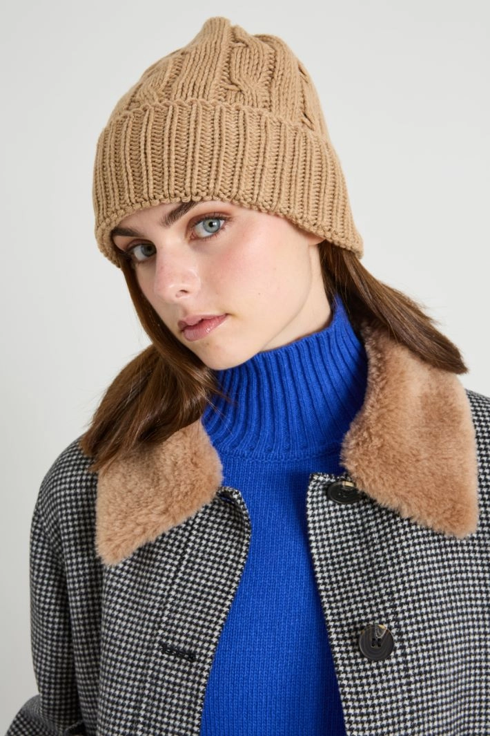 Wool braided beanie hat - CAMEL