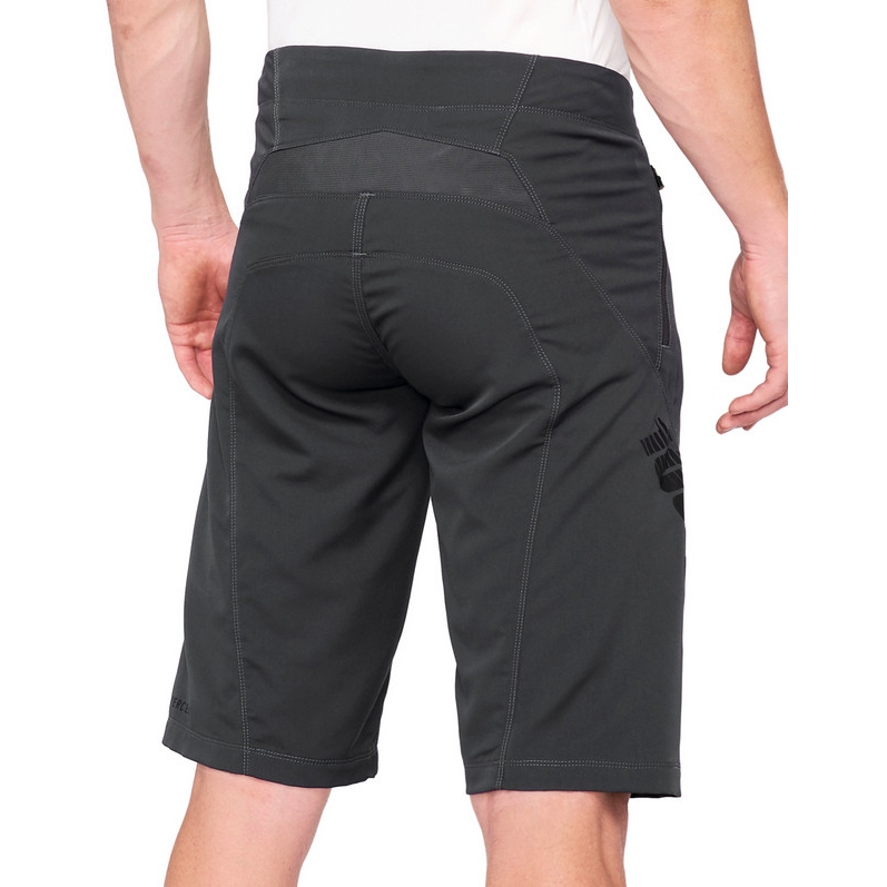 100% Airmatic Shorts Men - charcoal