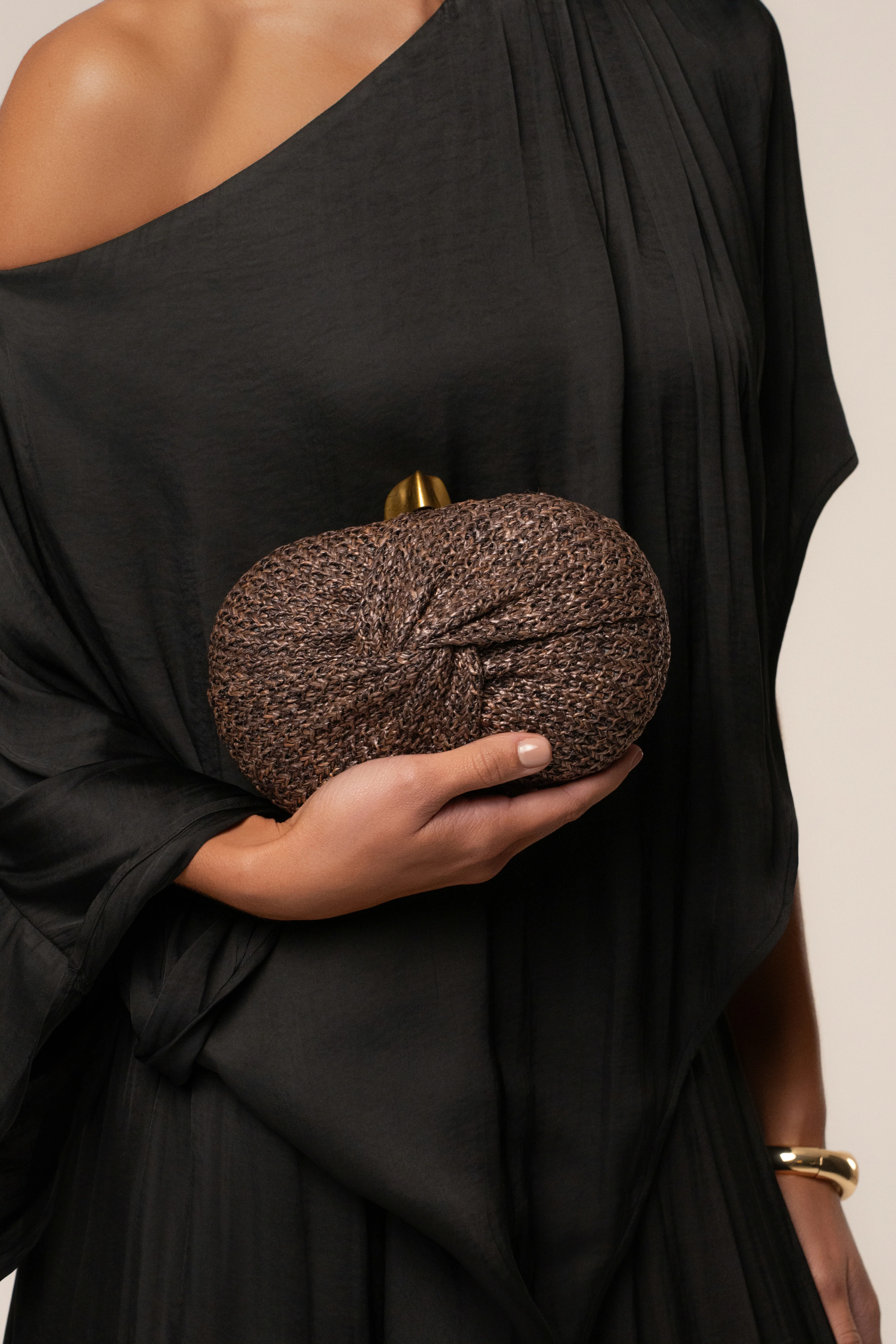 Brown Island Night Woven Bag