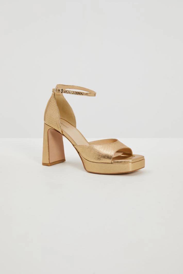 Python print sandals - GOLD