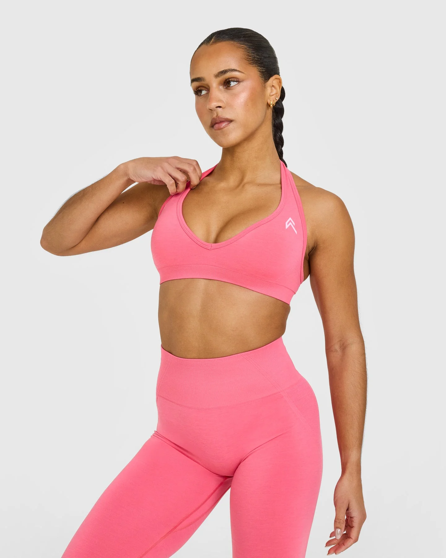 EffortlessLift™ Seamless Halter Neck Sports Bra with White Logo | Hot Girl Pink