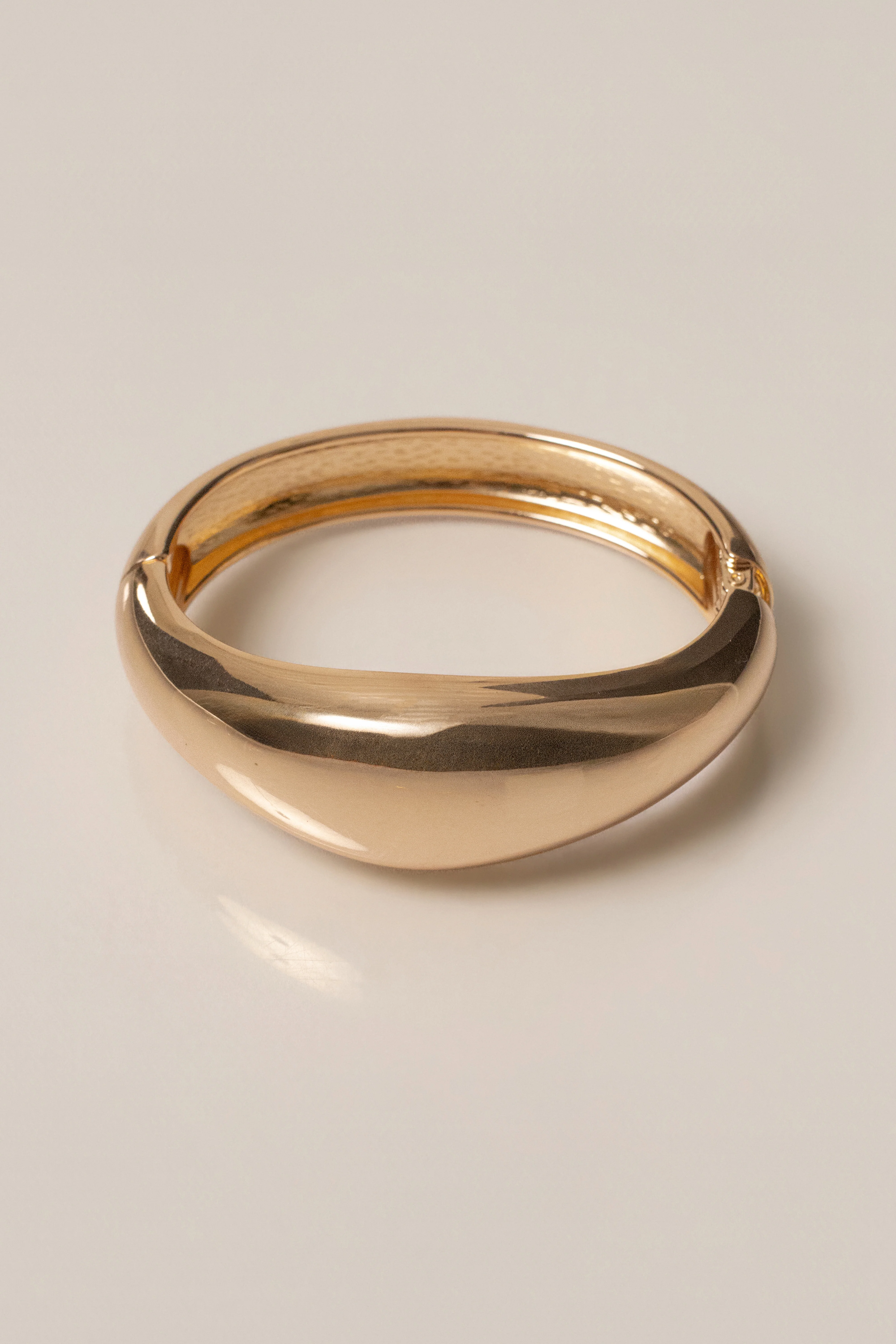 Gold Sabrina Hinge Bracelet