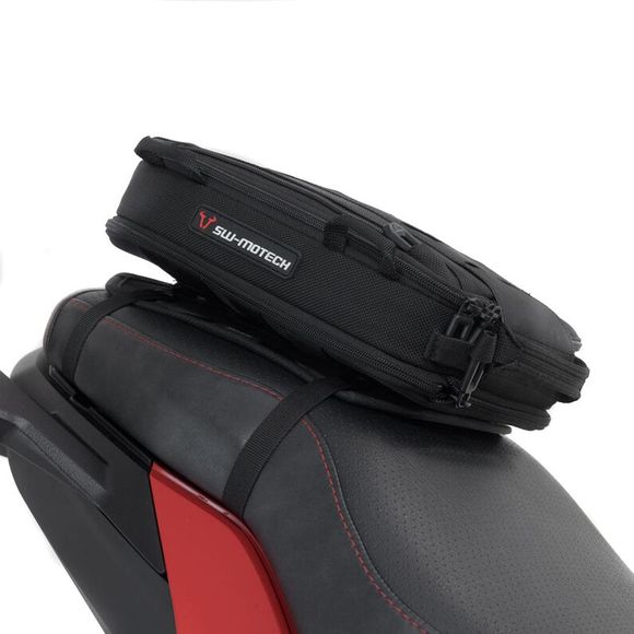 Sacoche de selle SW-MOTECH PRO PLUS AVEC BASE (3 à 6 litres) Universel - NoirRef : BC.HTA.00.308.31000