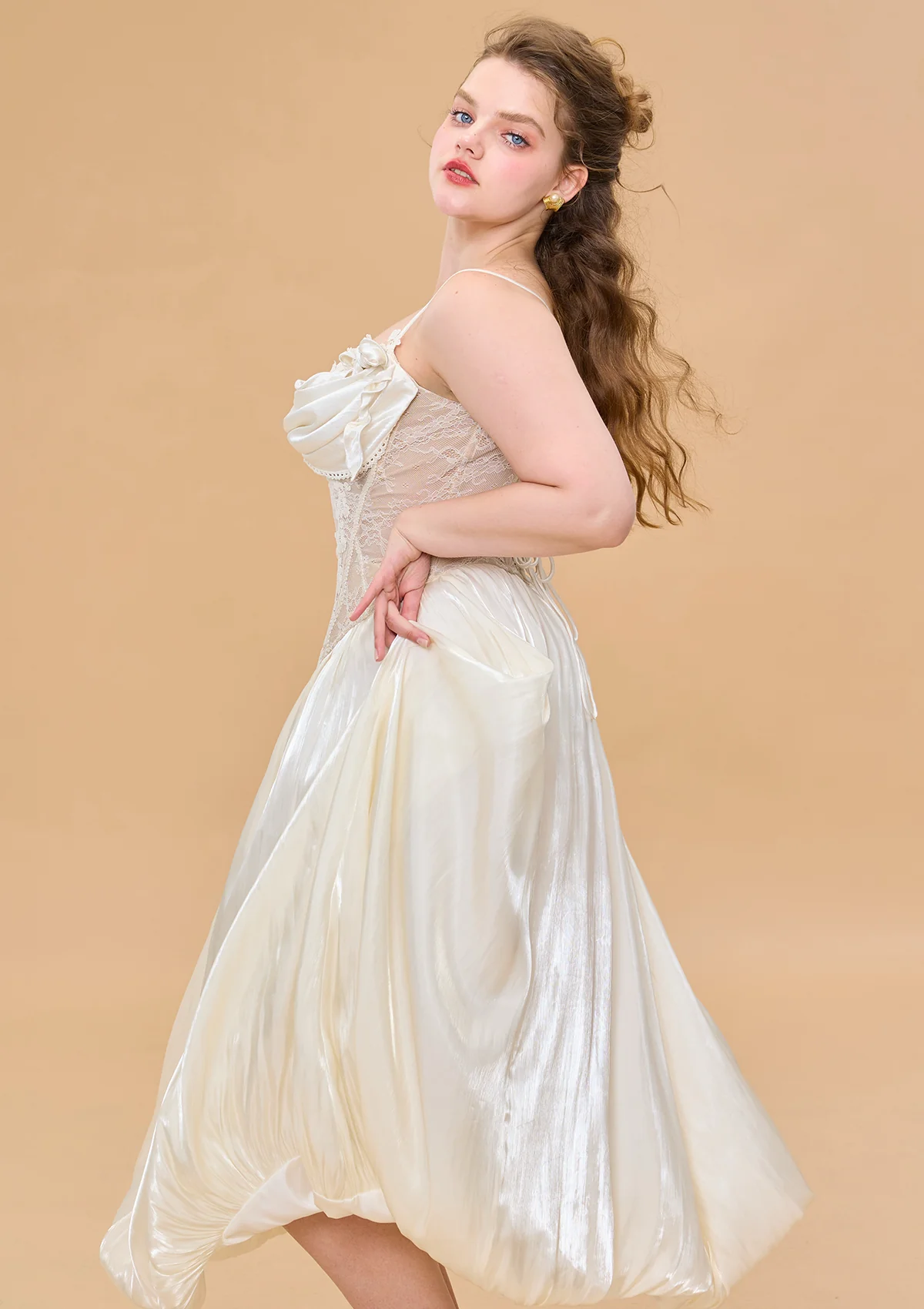 Curve & Plus White Butterfly Flora Skirt