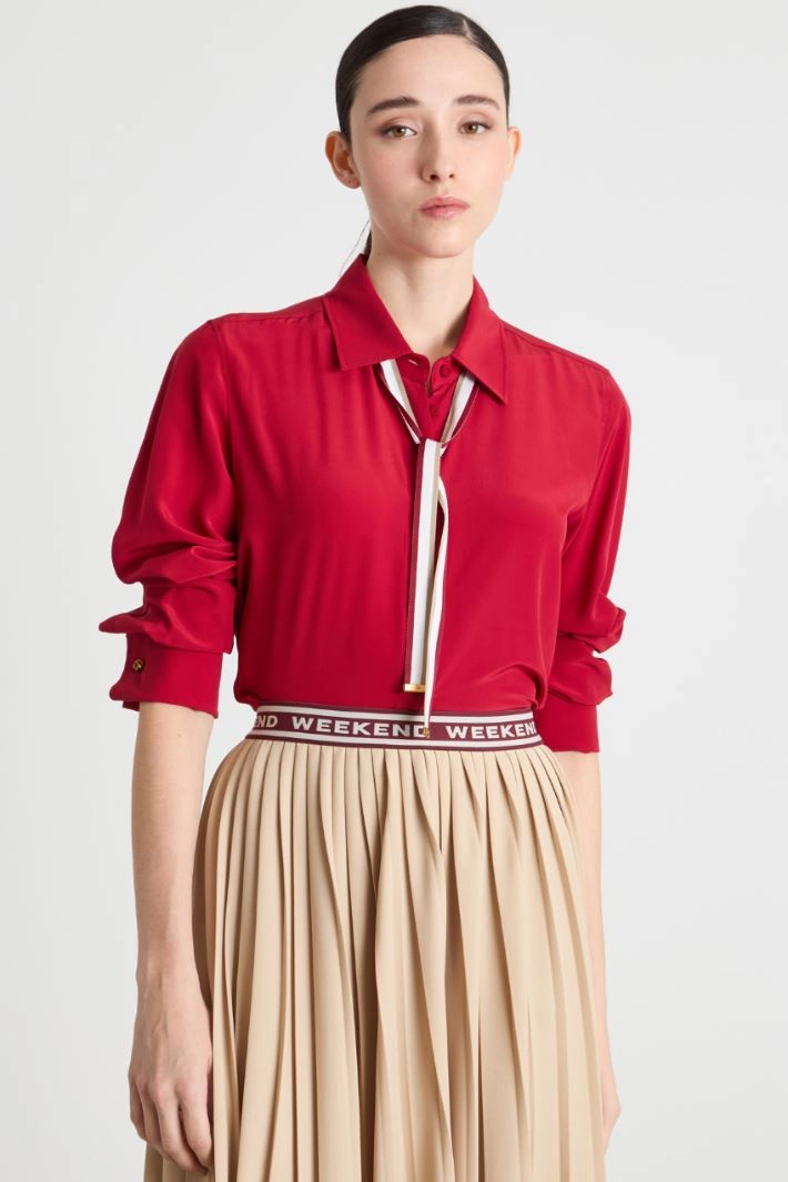 Crepe blouse with neck tie - RED