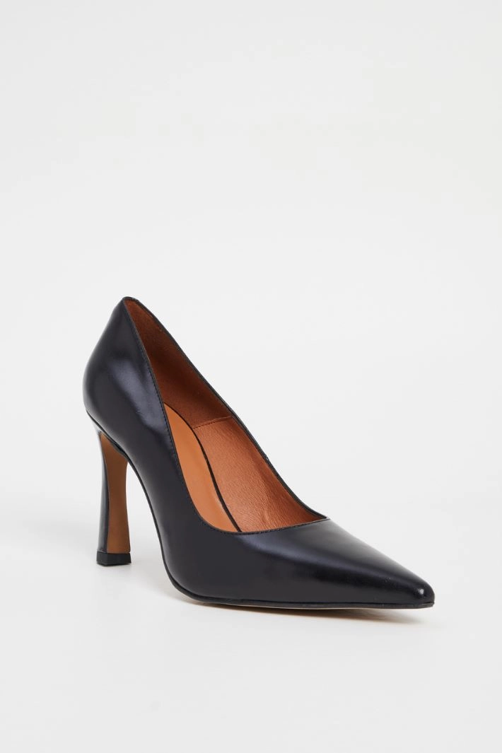 Genuine leather pumps - BLACK