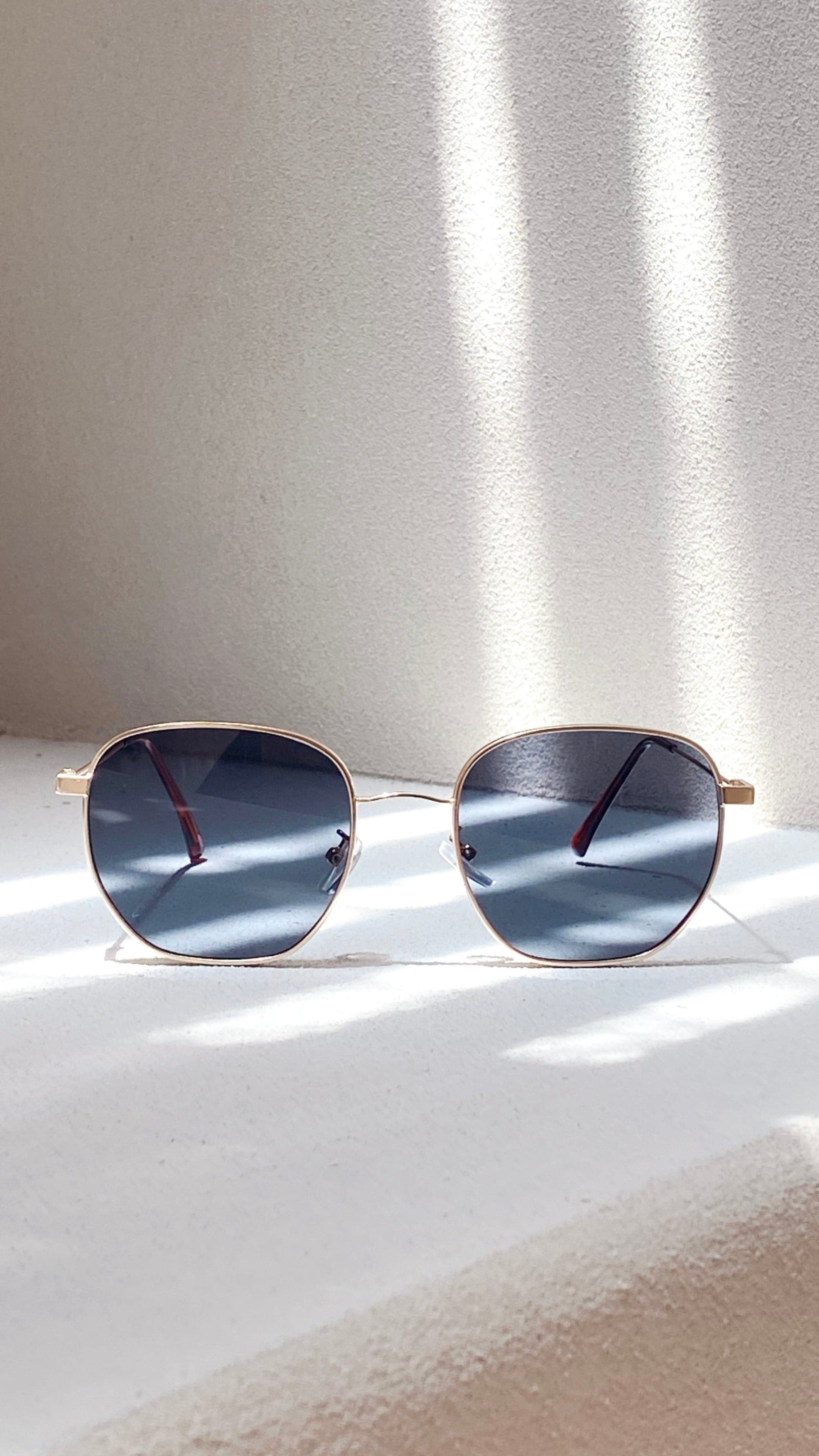 Karmen Sunglasses - Black/Gold