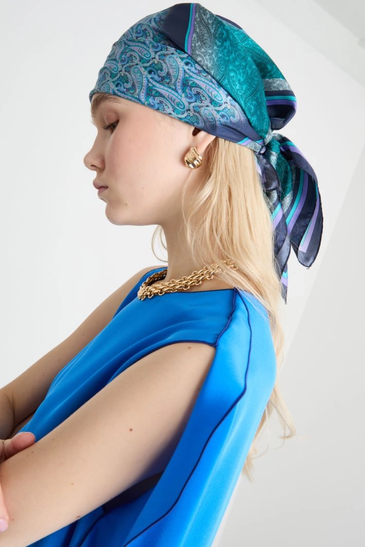 Printed silk scarf - BLUE