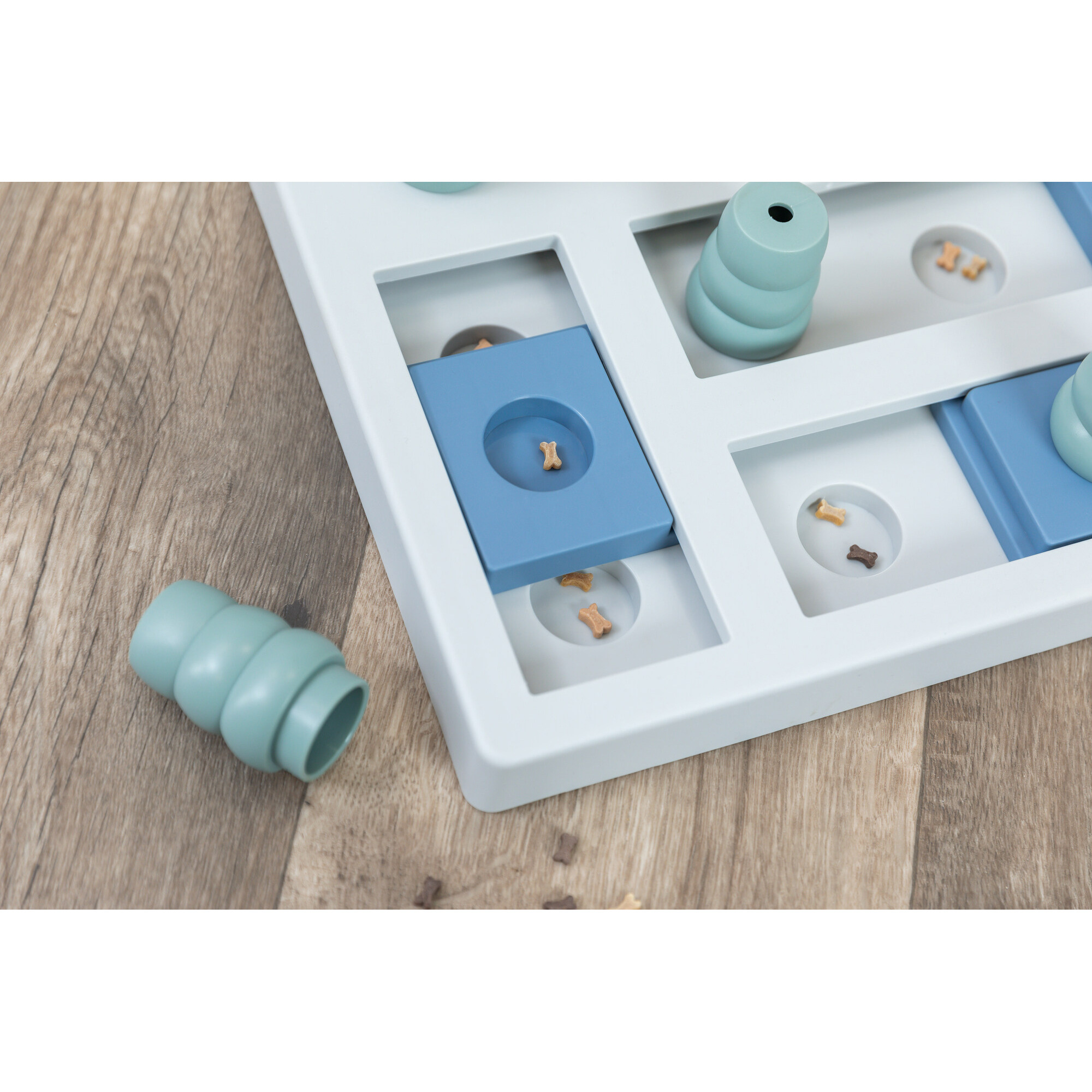 Trixie Dog Activity Chess