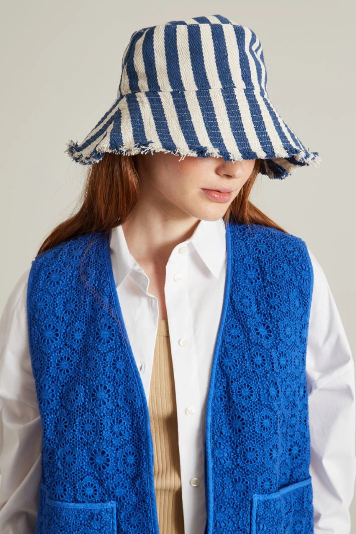 Cotton hat - WHITE BLUE