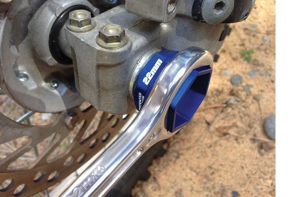 Demonte Tire Motion Pro Hexagonal Adapter for T6 32mm - 27mm/22mm UniversalRef: Mp00064A / 1109791