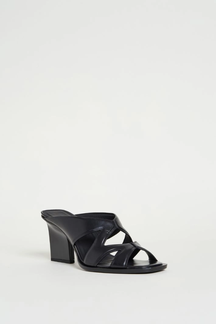 Polished leather sandals - BLACK