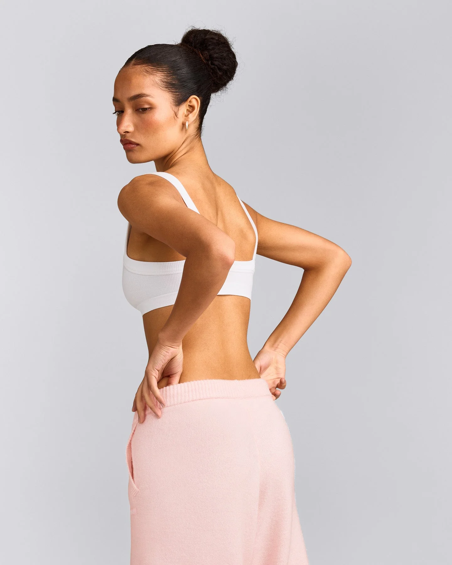 Seamless Scoop Neck Bralette | White