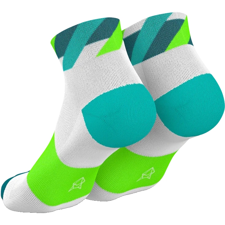 INCYLENCE Running Loops Short Socks - White Green