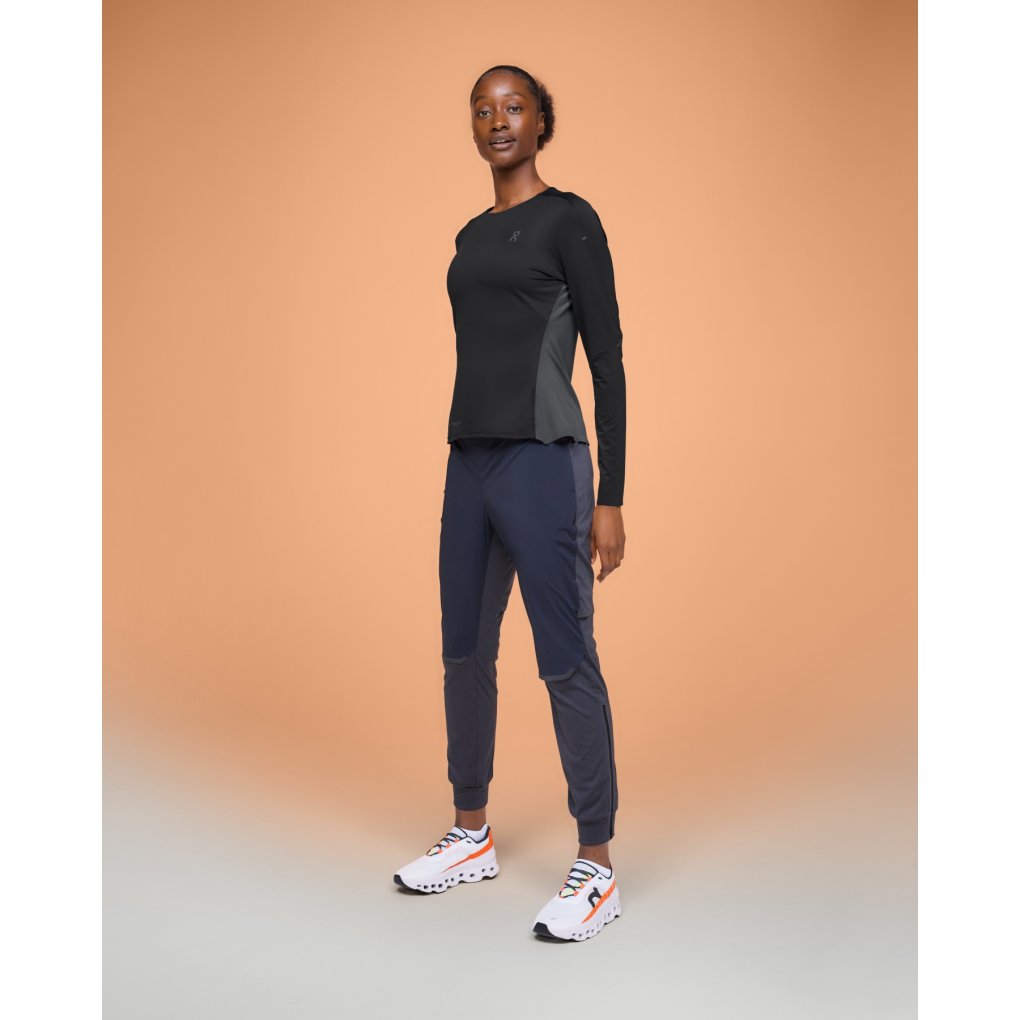 On Performance Long-T Running Shirt Women - Black | Eclipse