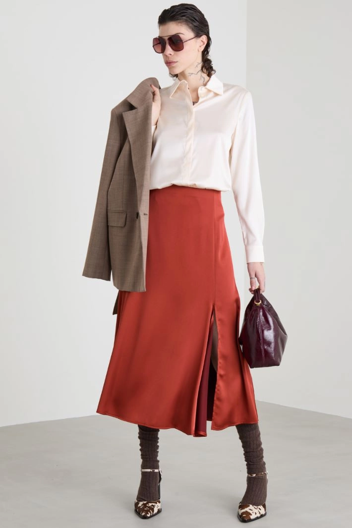 Satin midi skirt with slit - RUST