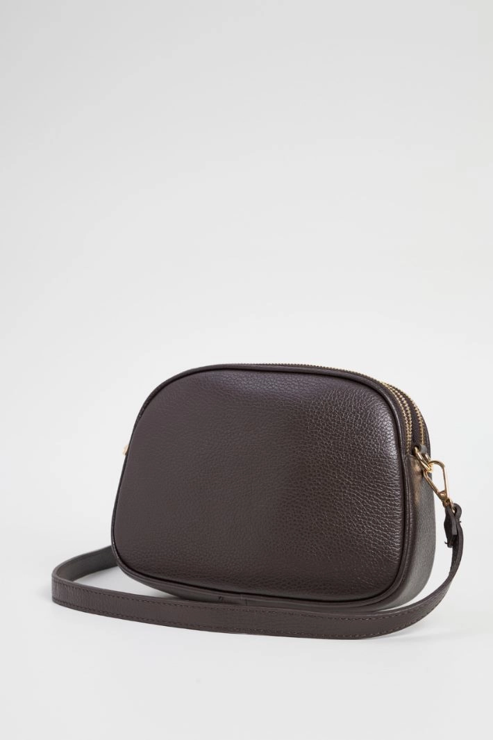Multi-pocket shoulder bag - BROWN