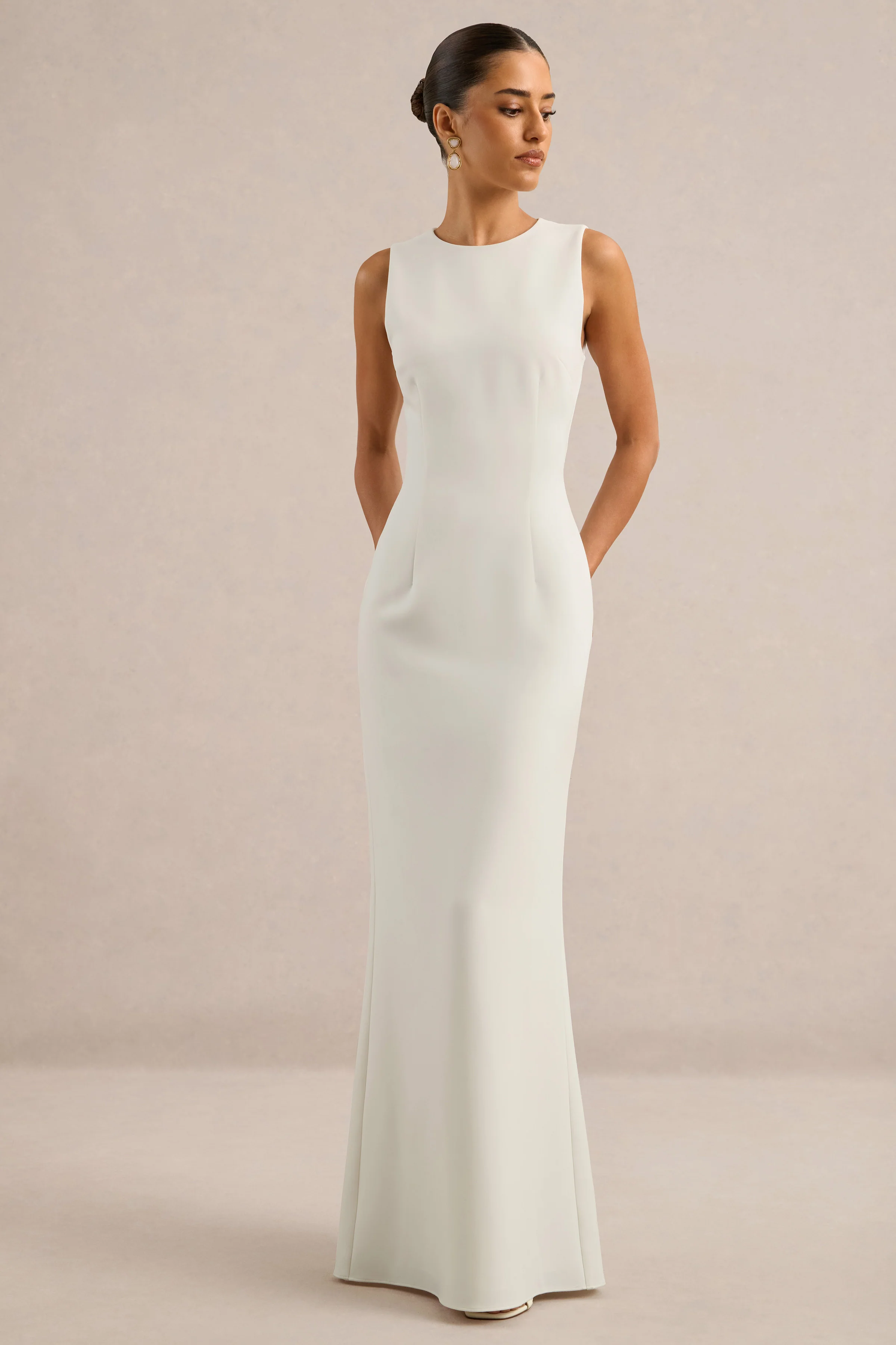 Astrelle | White Round Neck Maxi Dress With Tailoring And Back Split