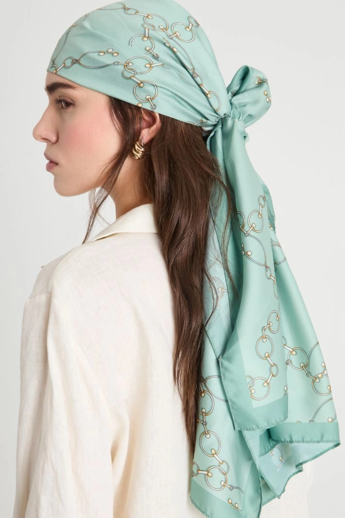 Printed fluid stole - GREEN