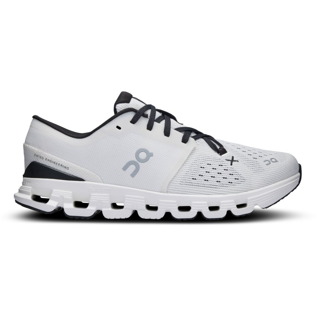 On Cloud X 4 Fitness Shoes Women - Ivory & Black