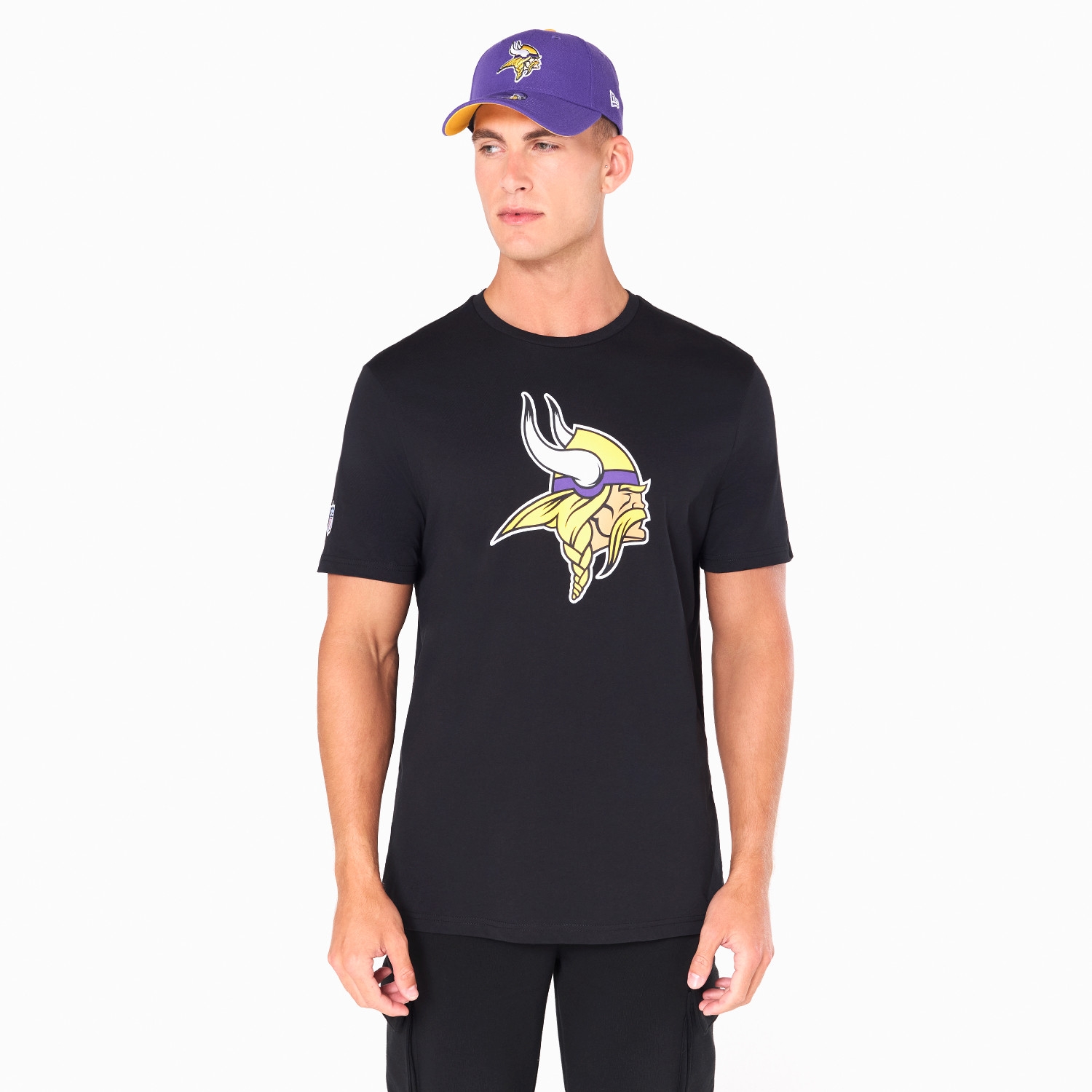 Minnesota Vikings Team Logo Football NFL T-Shirt Black