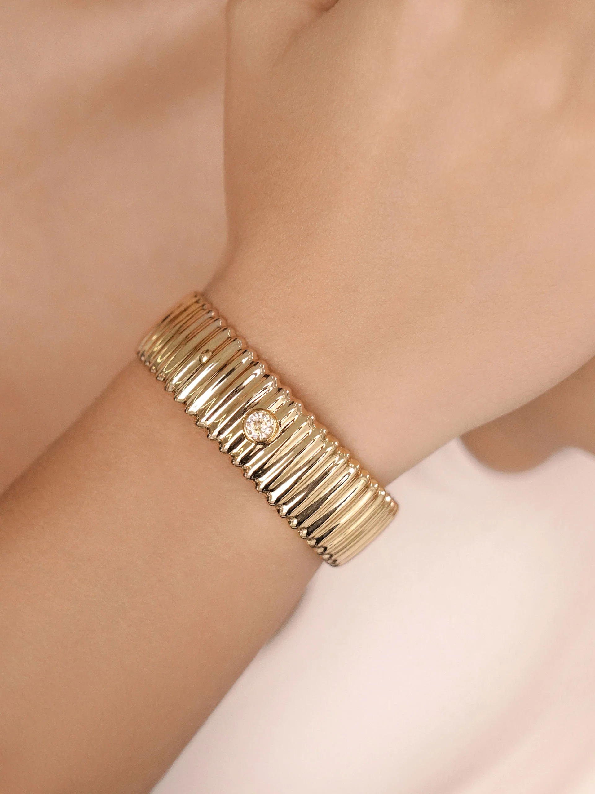 Ribbed Crystal Cuff