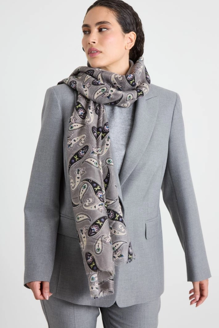 Patterned stole - GREY