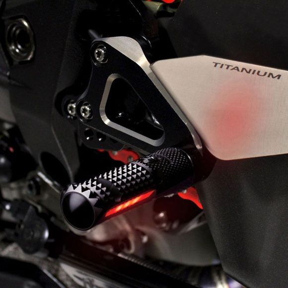 Repose-pieds Valter Moto COTE DROIT AVEC LED UniverselRef : SPG01R 00 / SPG02R