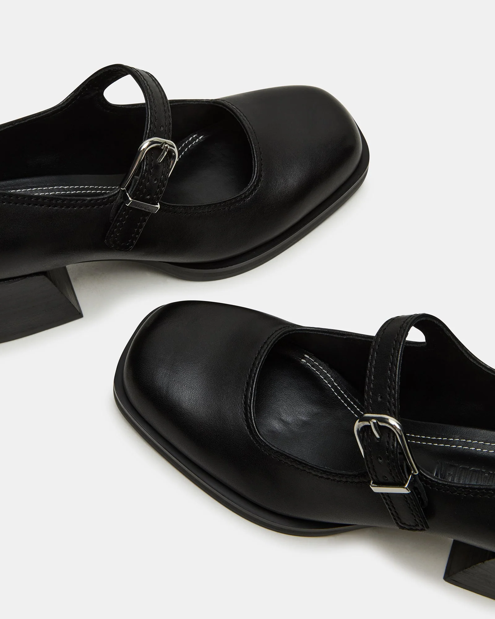 Lisbon Black Leather