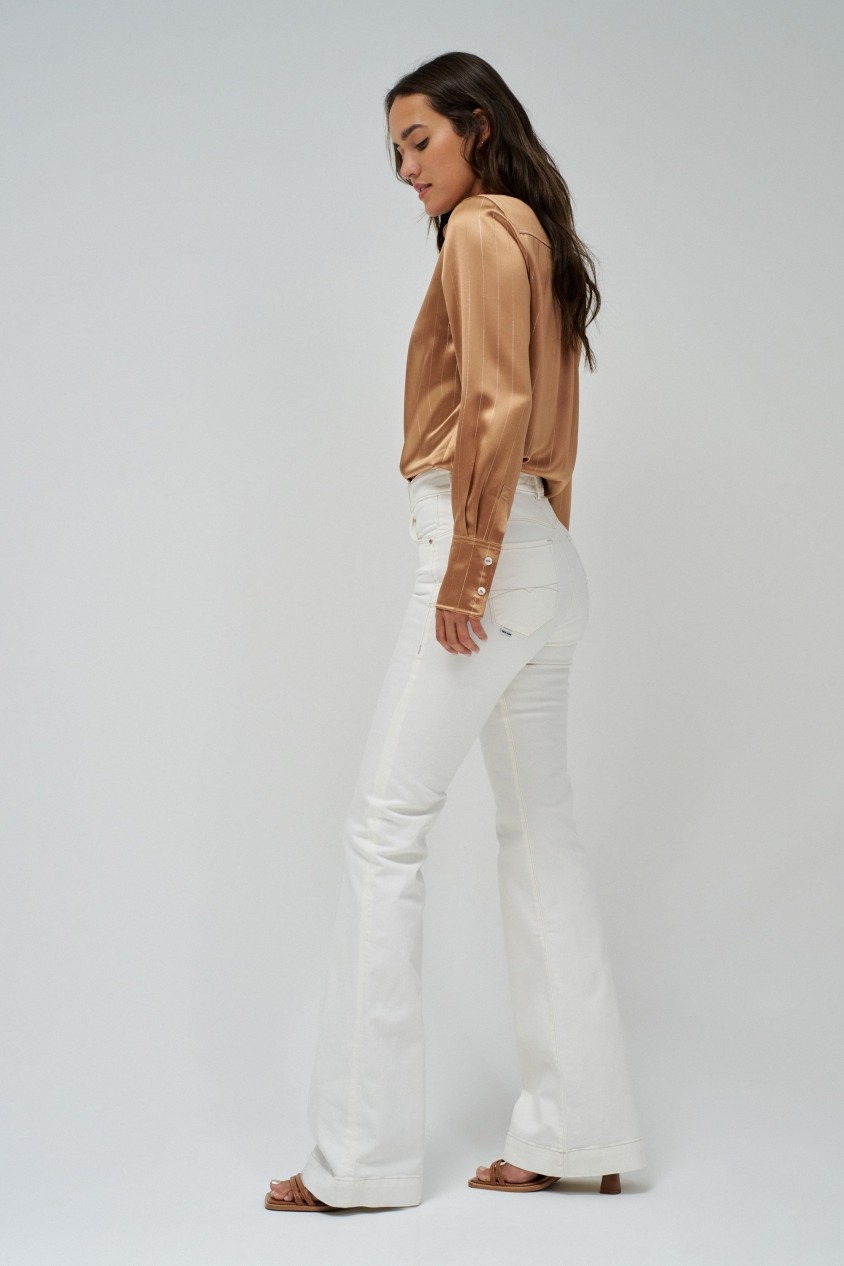 UNBLEACHED FAITH PUSH IN FLARE JEANS