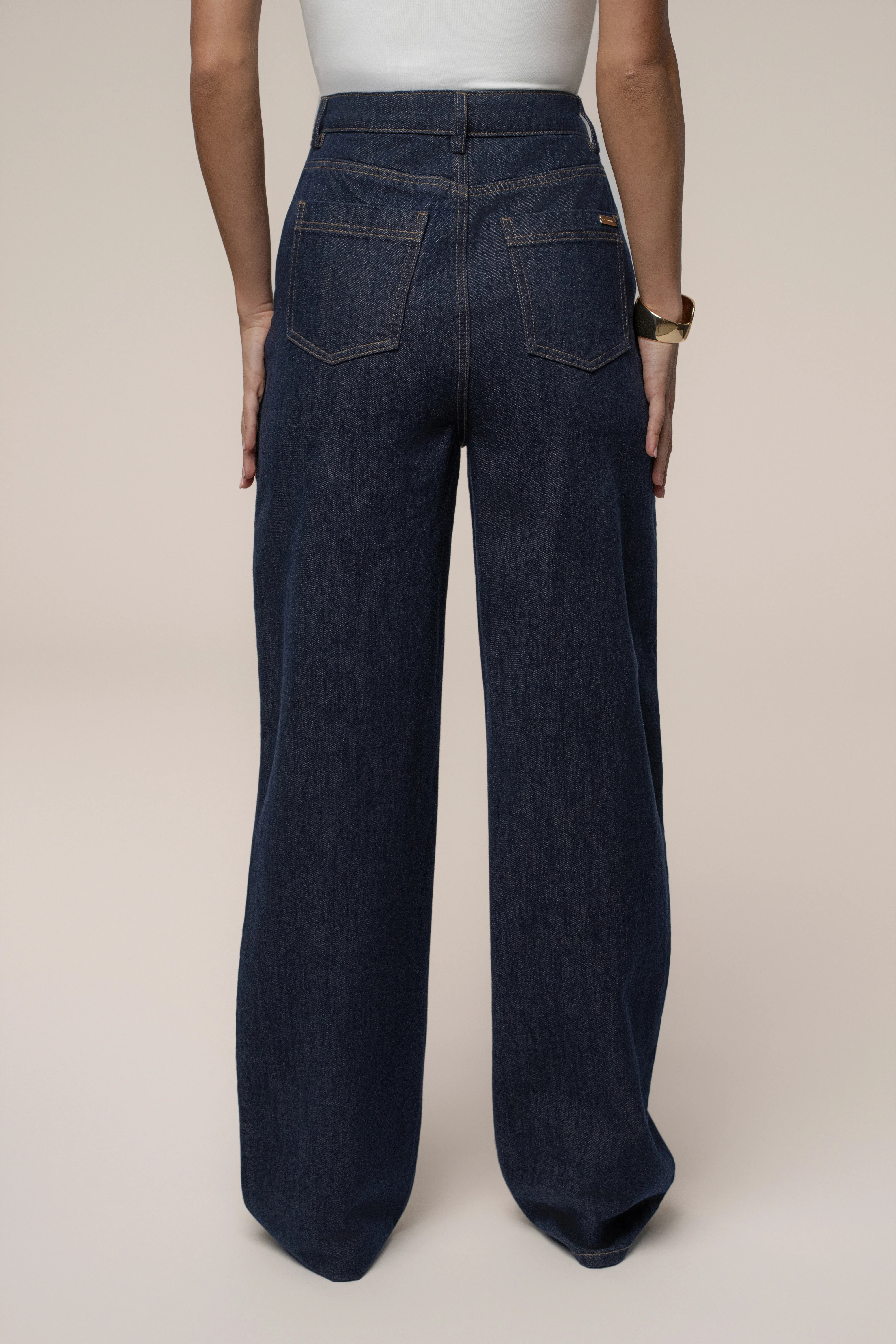 Dark Denim Signature Jean