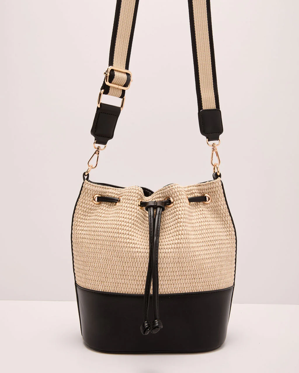 Villa Muse Straw Bucket Bag