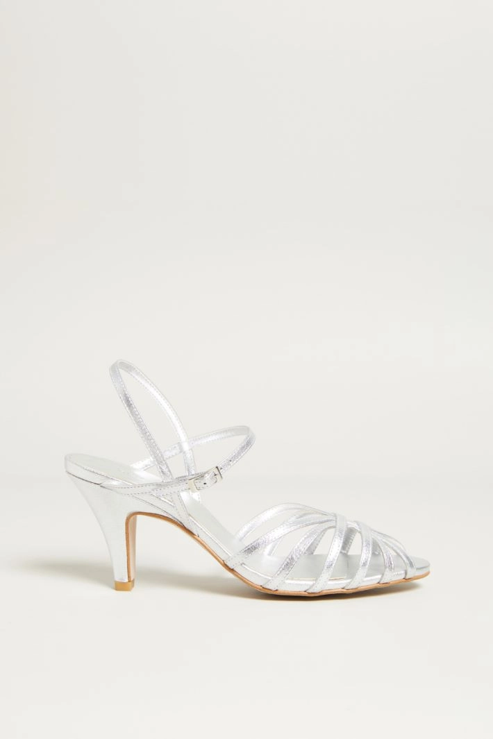 Sandals with laminated straps - SILVER