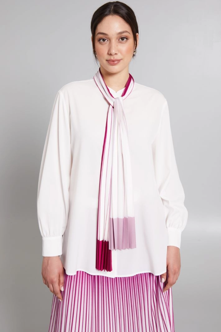 Blouse with pleated foulard - WHITE FUCHSIA