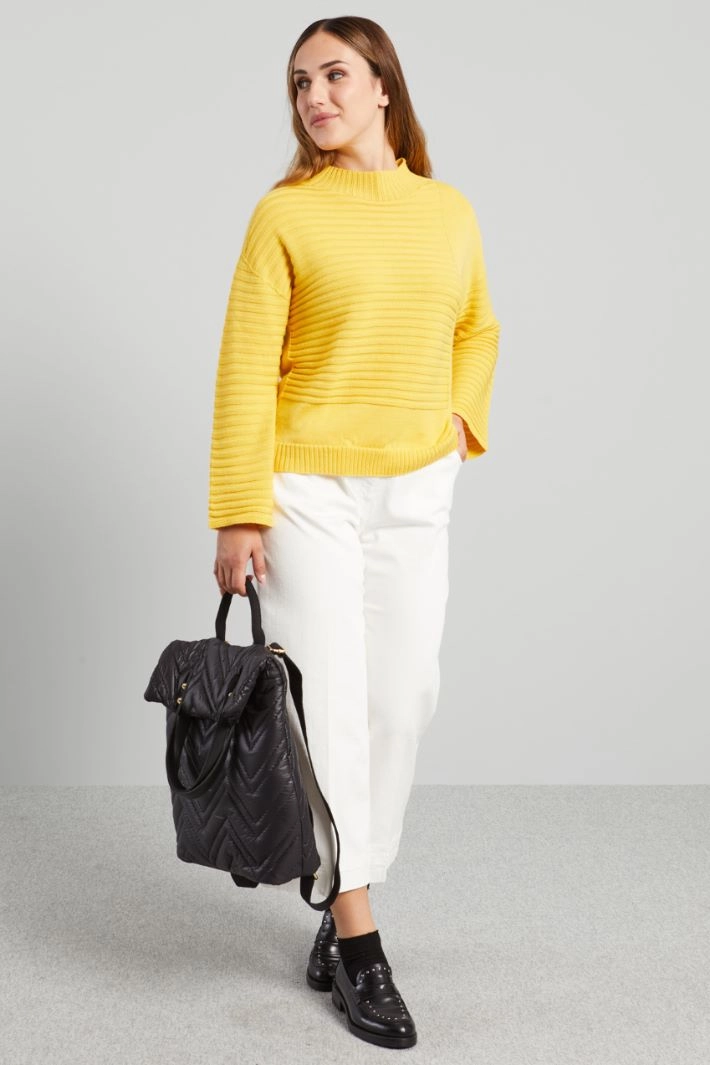 Sweater with horizontal ribbing - YELLOW