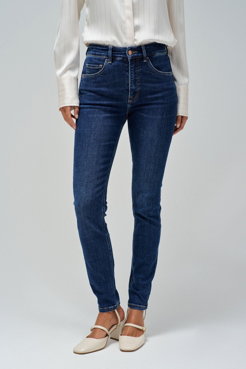 FAITH PUSH IN SKINNY JEANS