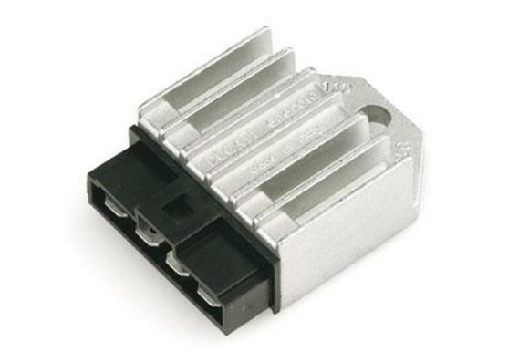 Top Performances voltage regulator Ref: Tpf00112A / 1080448