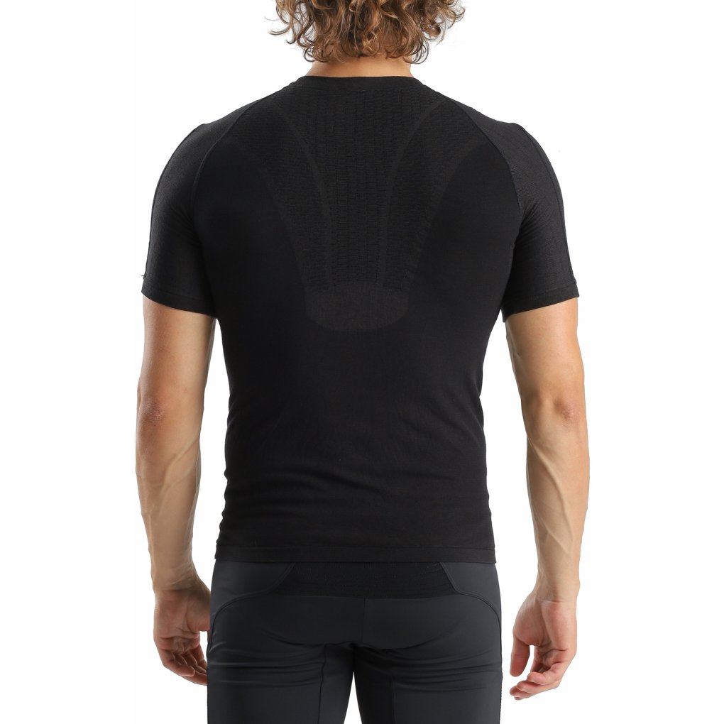 UYN Terracross Self Layer Short Sleeve Shirt Men - Support Fit - Black Beauty