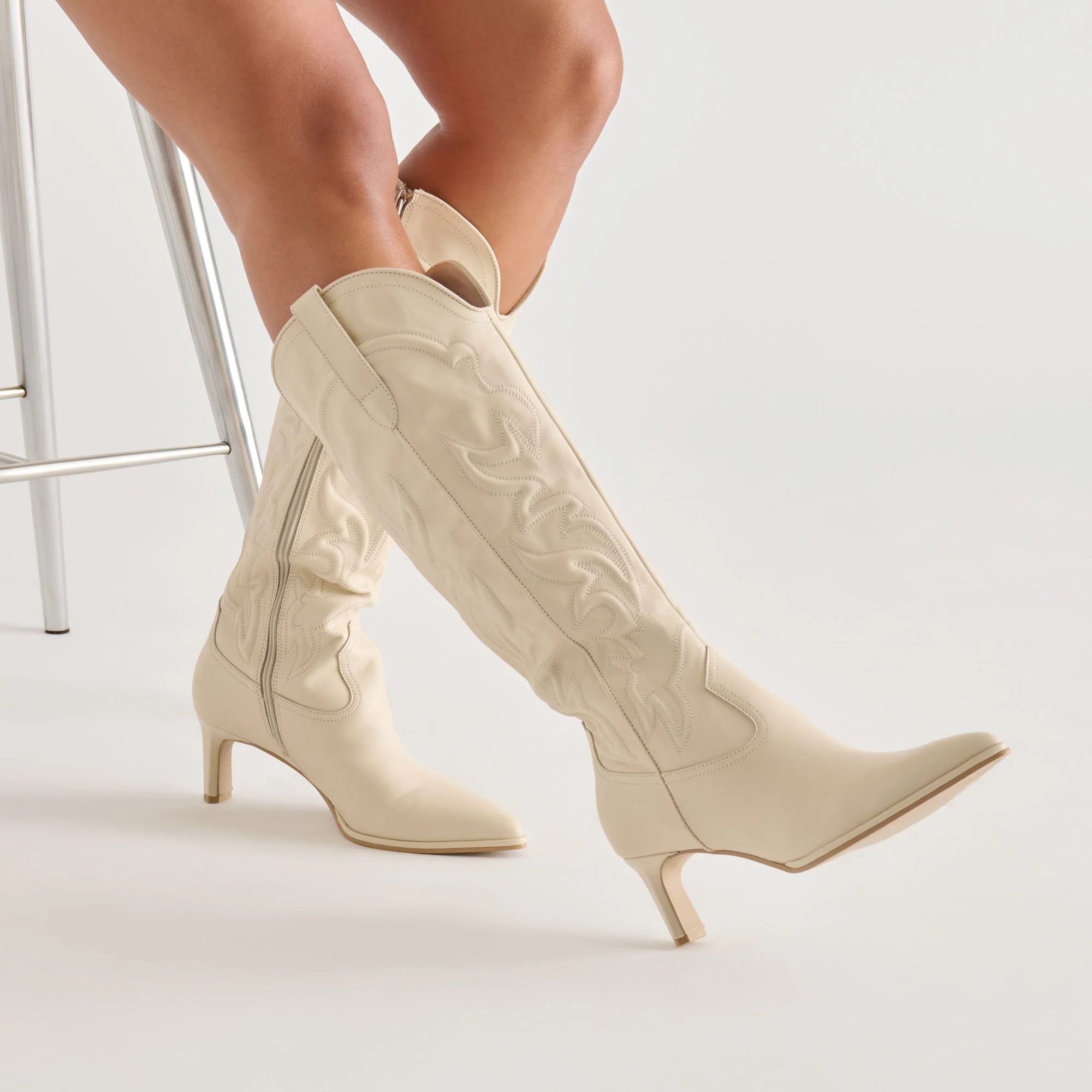 ALISA BOOTS CREME LEATHER