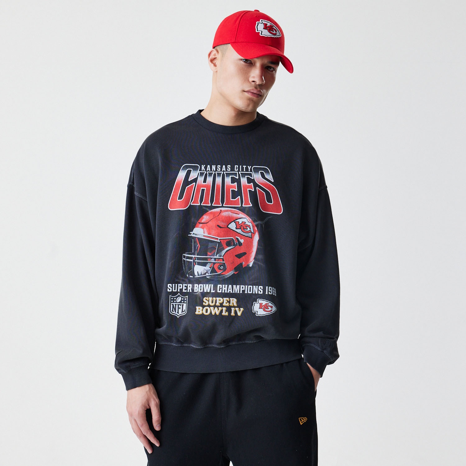 Kansas City Chiefs Washed Oversized NFL Crew Neck Sweater Black