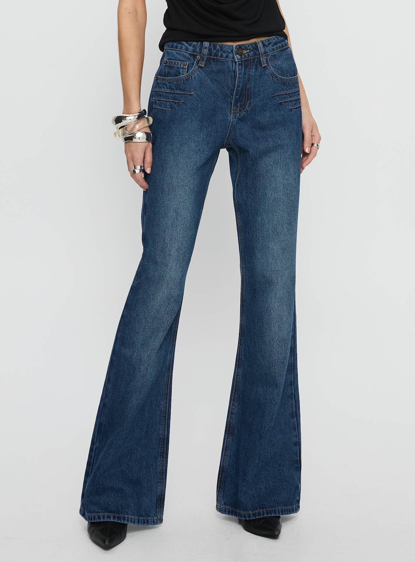Wide World Mid Rise Bootleg Jeans Mid Blue