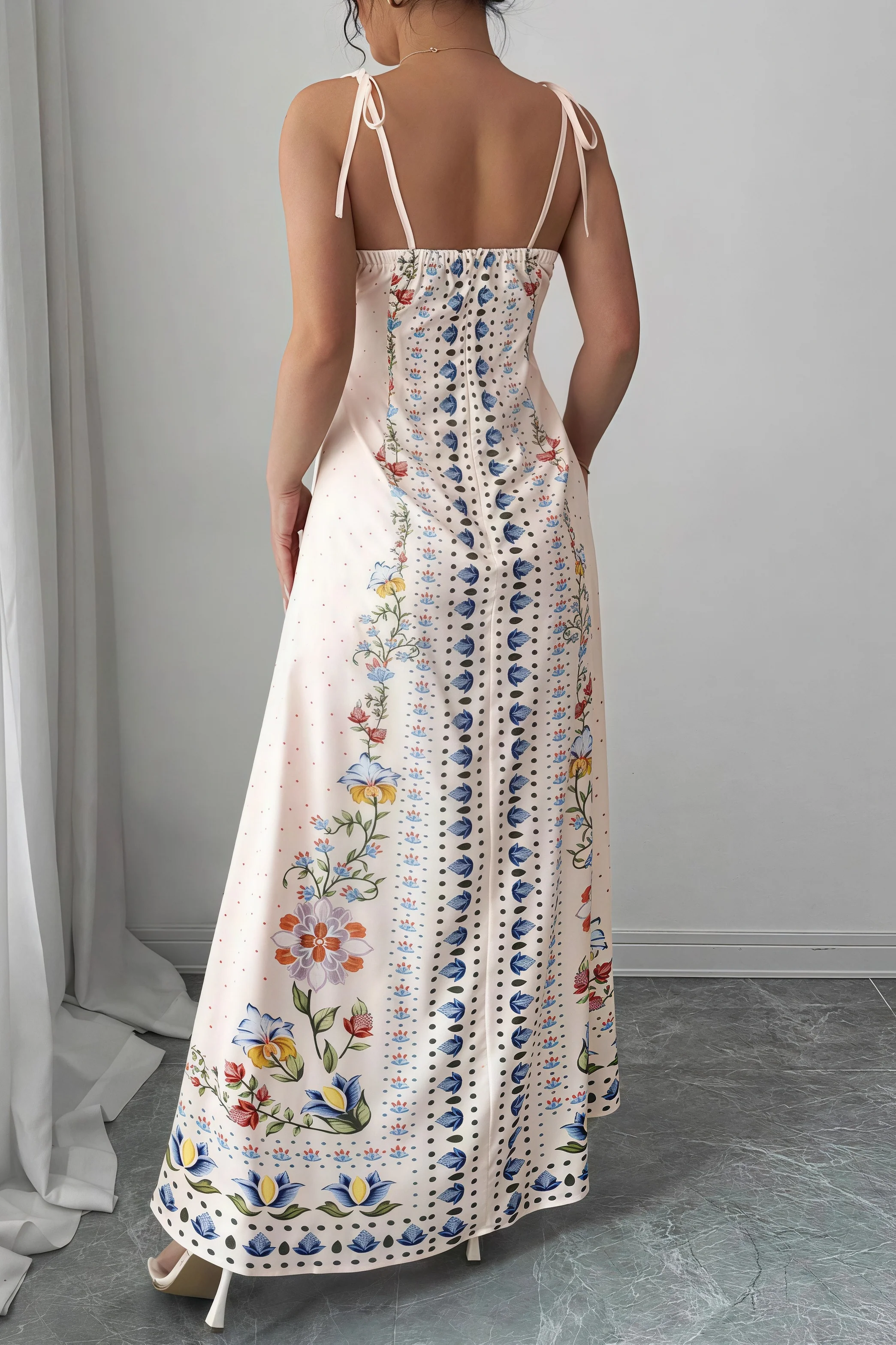Elegant Floral Print Unique Spaghetti Strap Sleeveless Maxi Dress