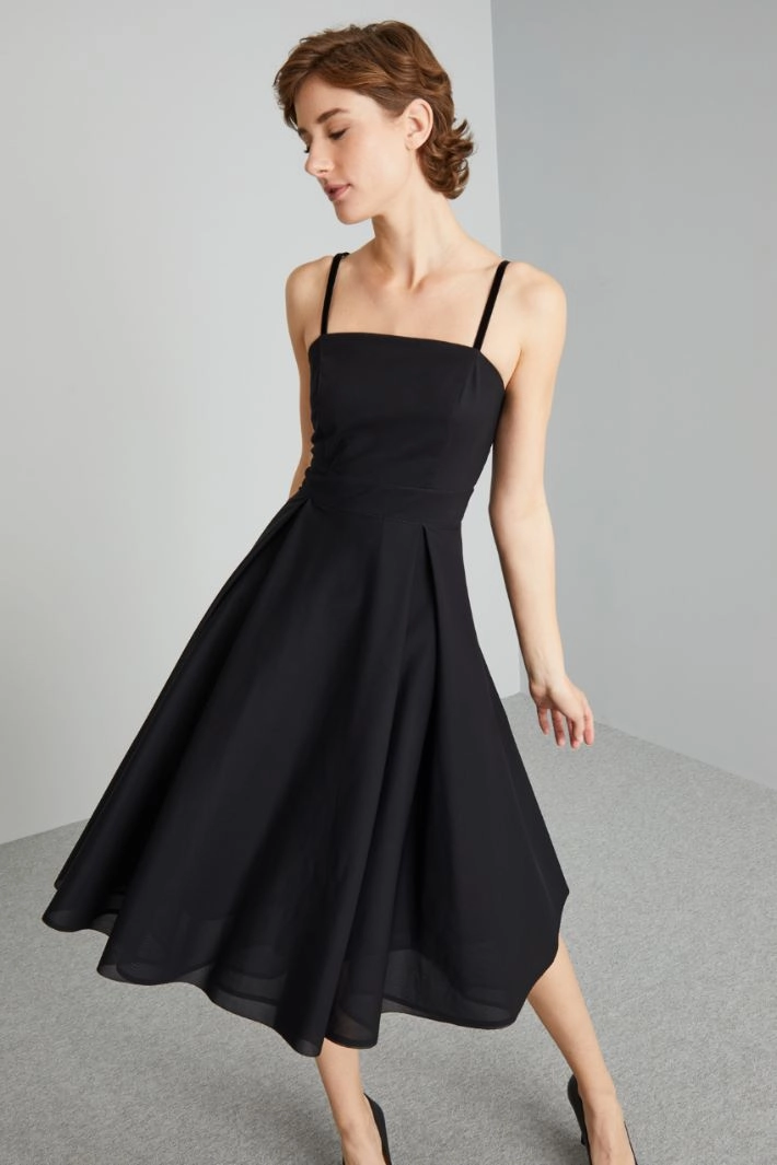 Corolla-shaped dress with underskirt - BLACK