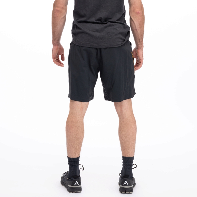 Bergans Y LightLine Vapor V2 Shorts Men - dark shadow grey